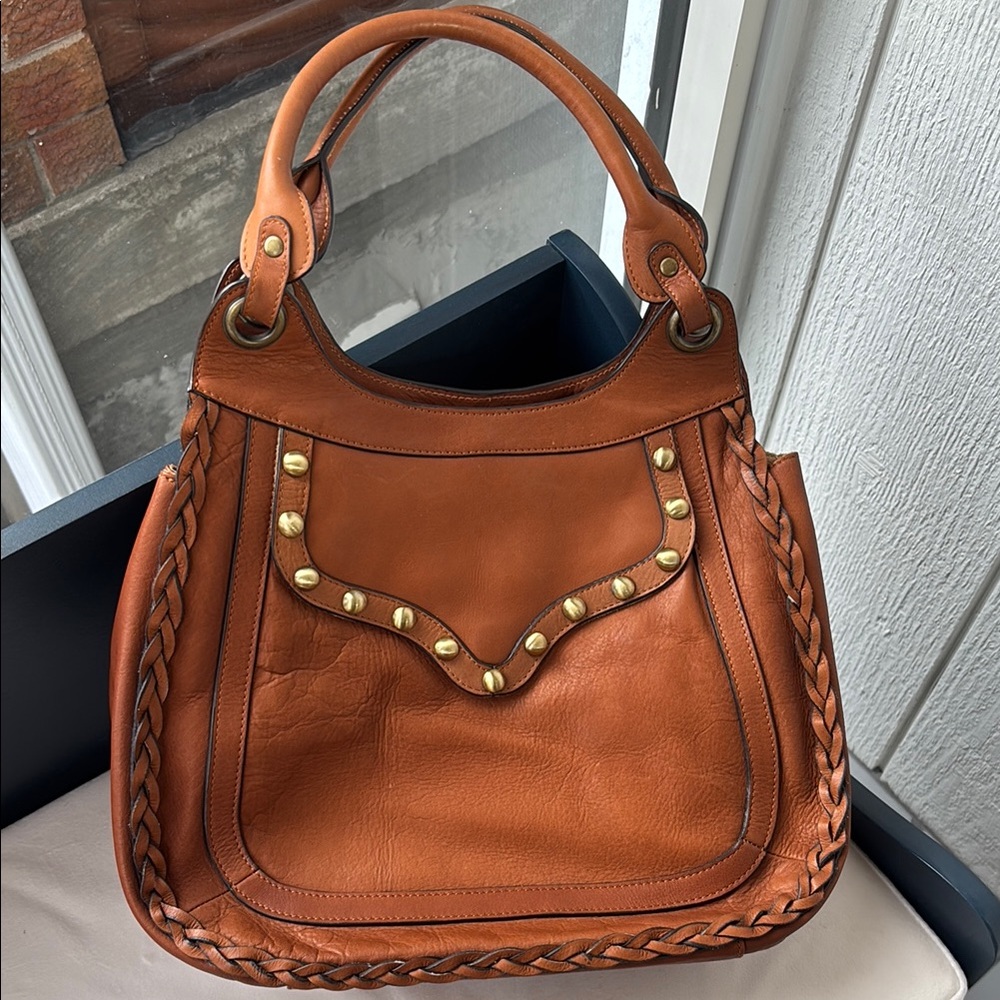 Vintage Stylish Tan Leather Women's Bag